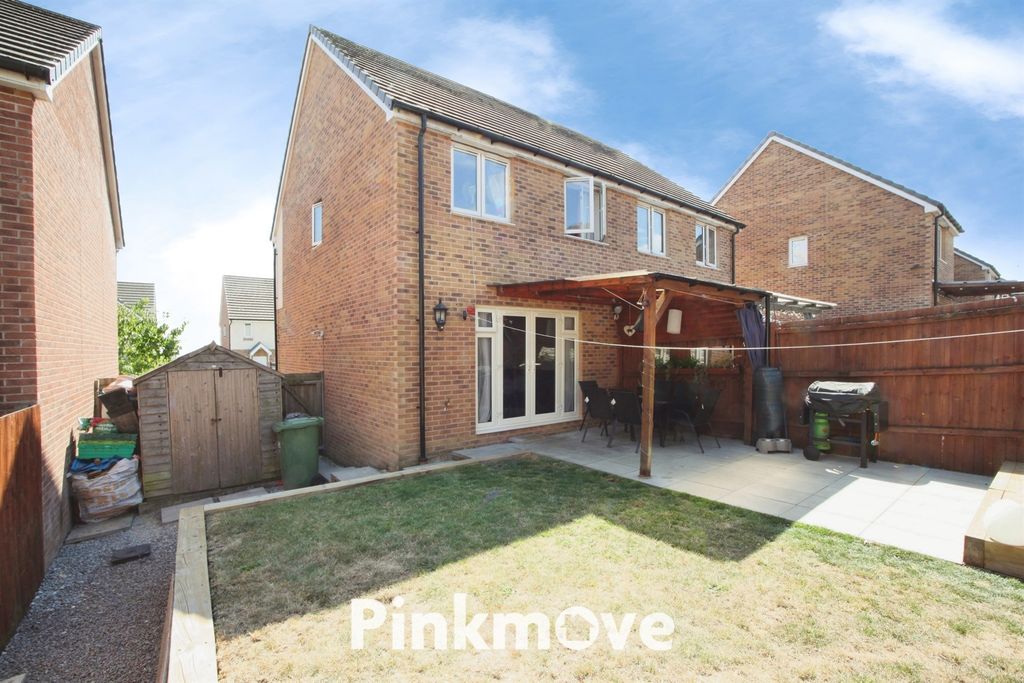 Property photo 3 of 18