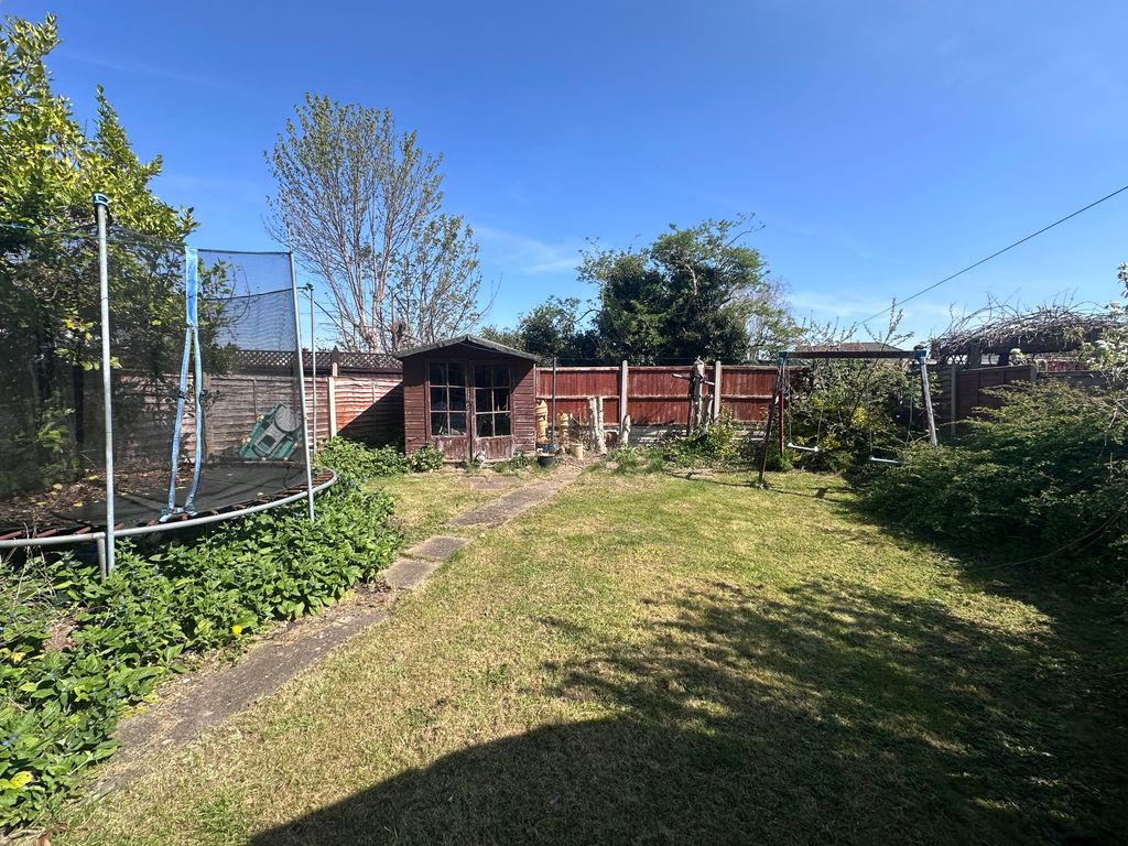 Property photo 3 of 16