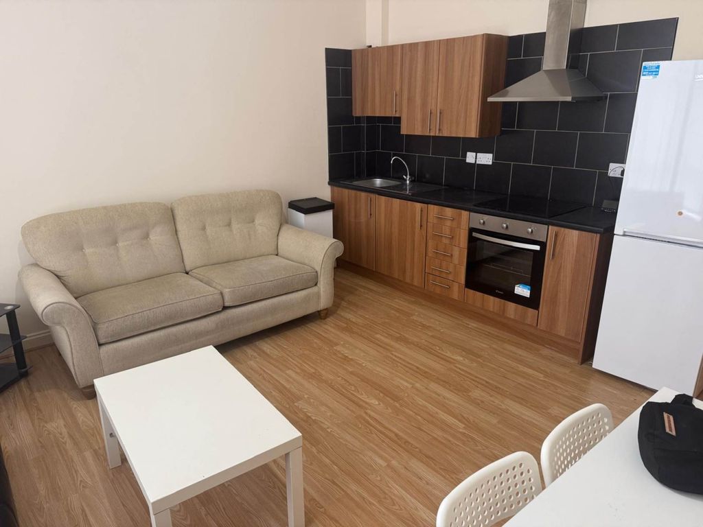 Property photo 1 of 5