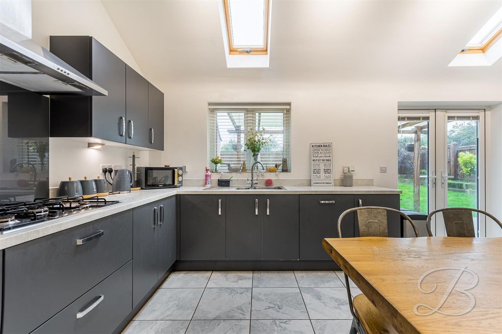 Property photo 3 of 26 Ccltd19.Jpg