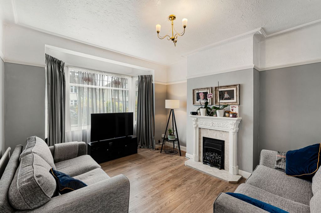 Property photo 3 of 15 Living Room