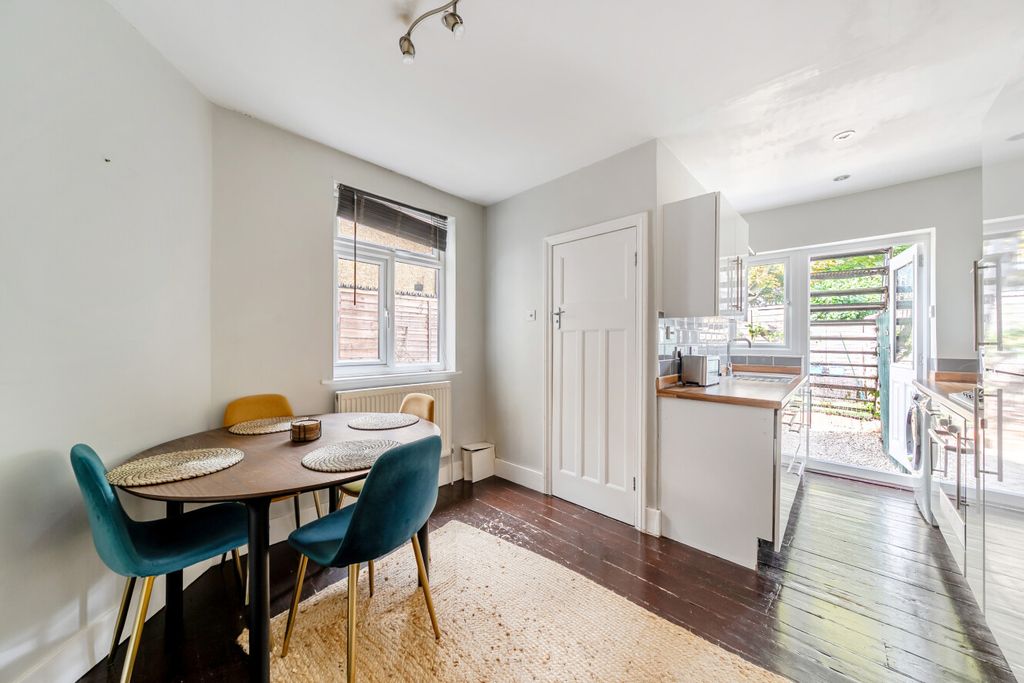 Property photo 2 of 7 1497273-7-6A632d8...