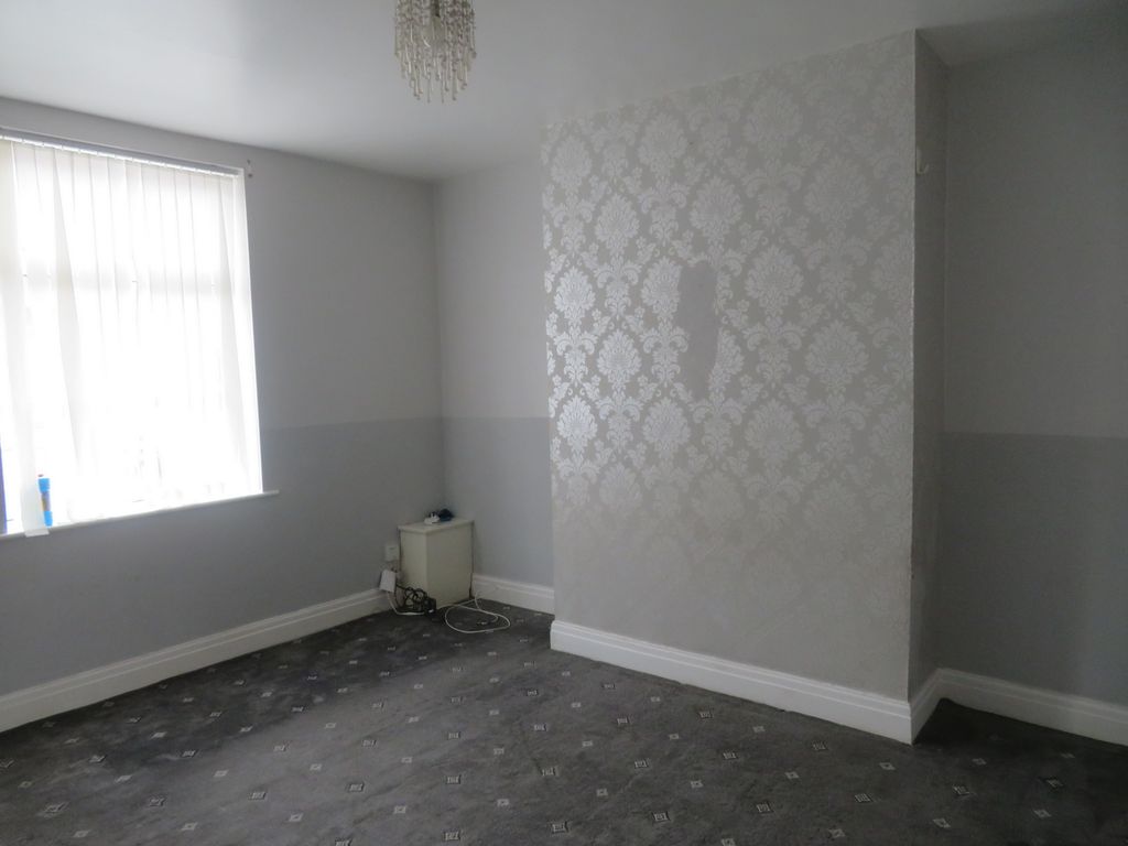 Property photo 2 of 7 Lounge