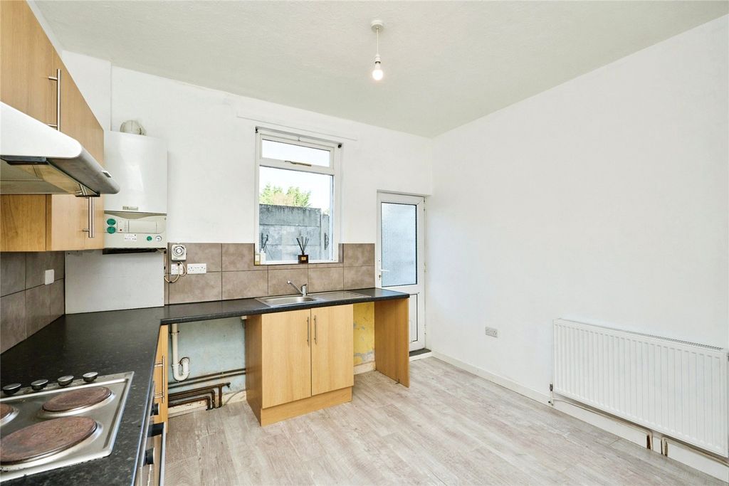 Property photo 3 of 13 Kitchen/Diner