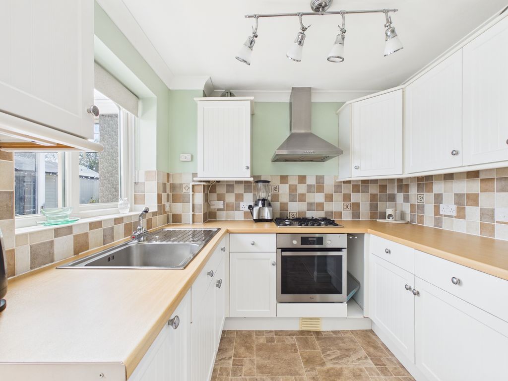 Property photo 3 of 19 Kitchen/Diner