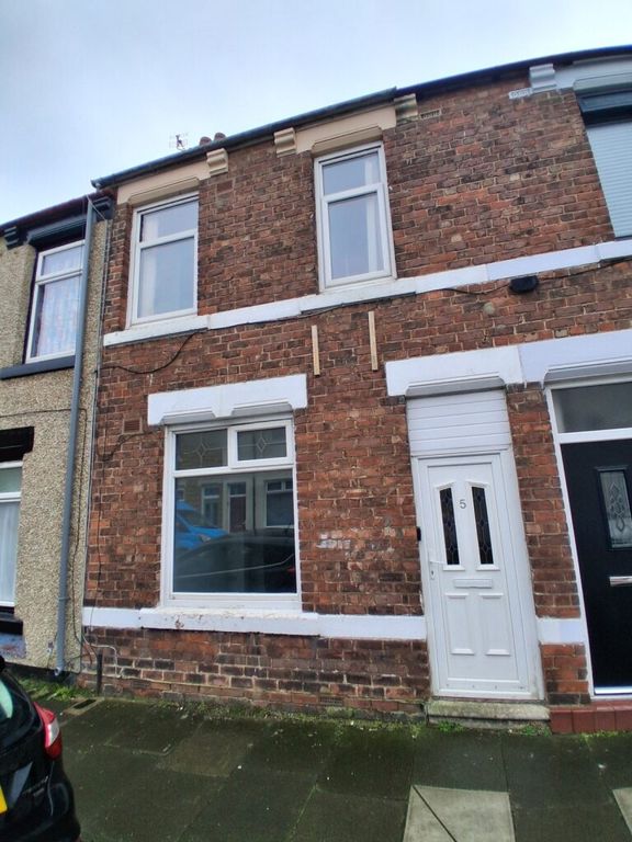 Property photo 1 of 16