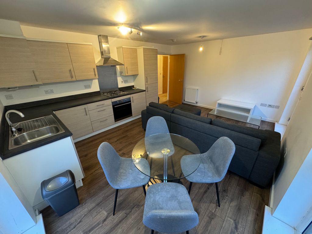 Property photo 2 of 14