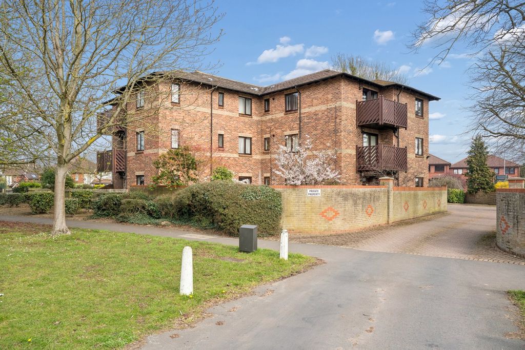 Property photo 1 of 19