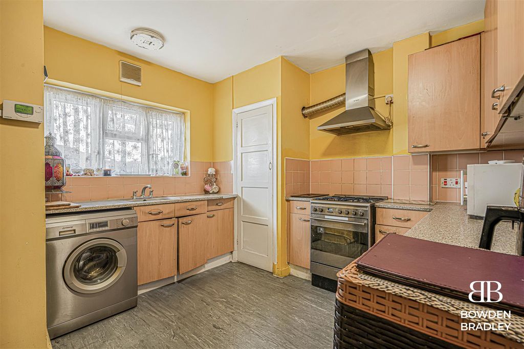 Property photo 1 of 13 Kitchen
