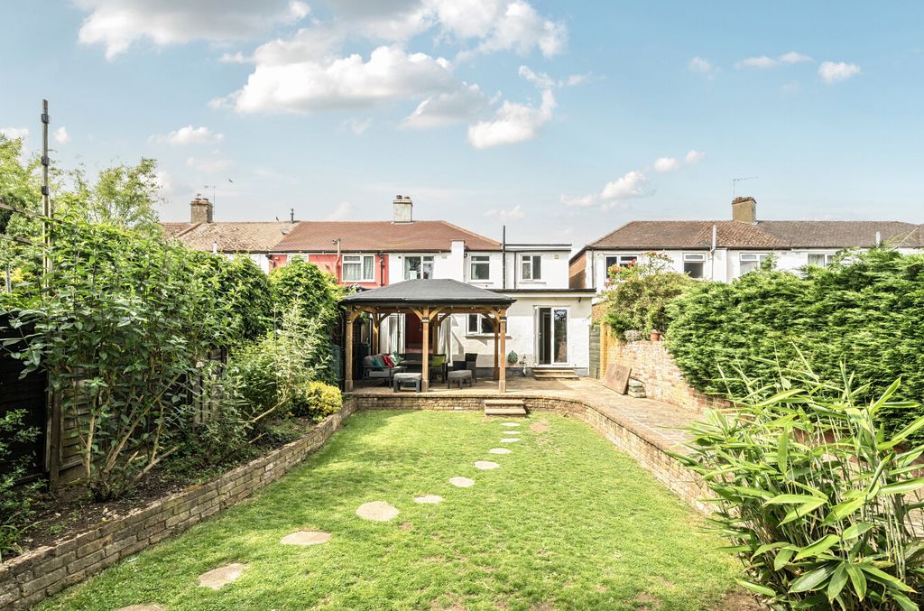 Property photo 3 of 16 1297242-15-6839c2...