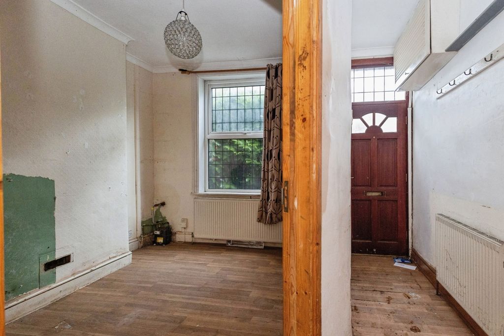 Property photo 2 of 23 Pbox-Img.Jpg