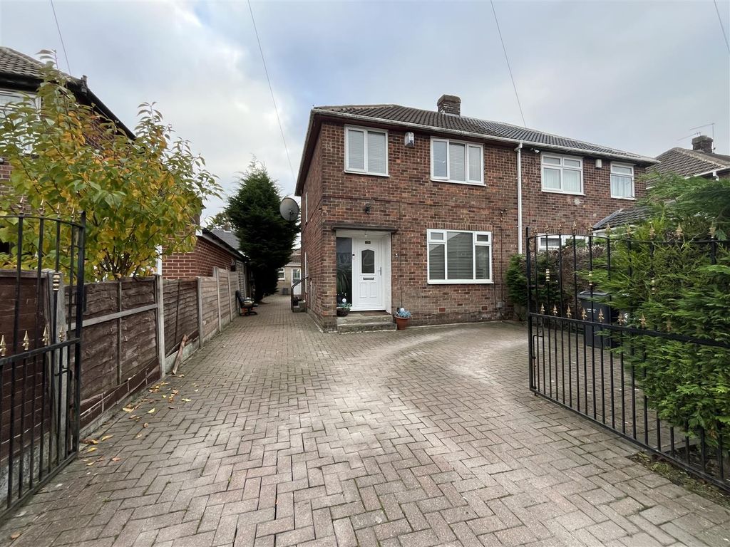 Property photo 1 of 19 External