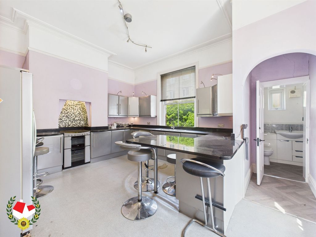 Property photo 3 of 13 Photo 7