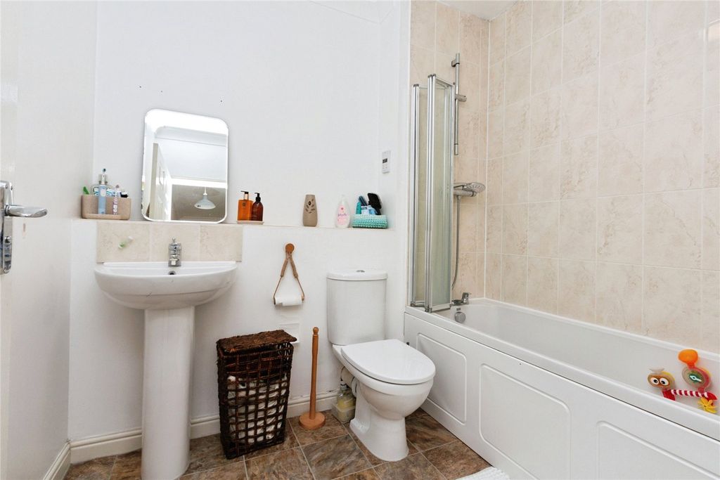 Property photo 3 of 22 Picture No. 02
