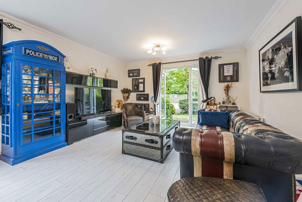 Property photo 2 of 7