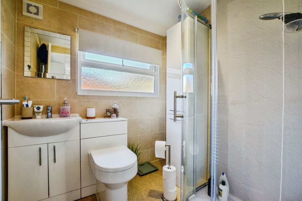 Additional image 8 of 2 bed bungalow for saleMablethorpe Park, Mablethorpe LN12