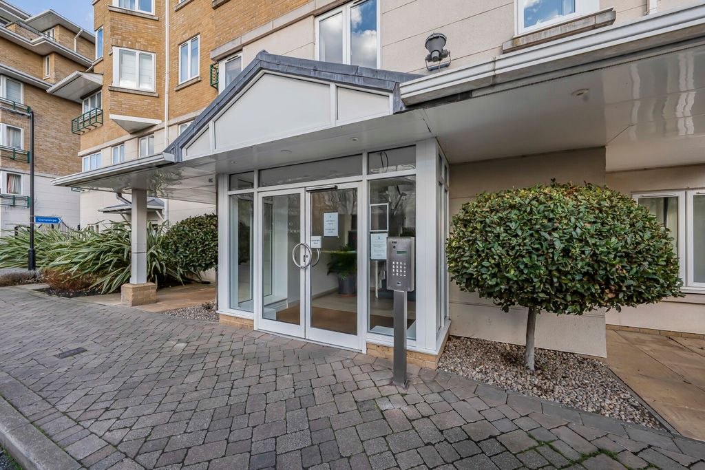 Property photo 2 of 14 Picture No. 18