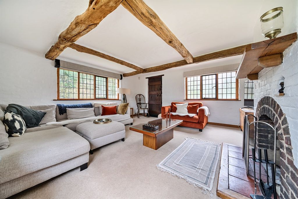 Property photo 2 of 18 Living Room