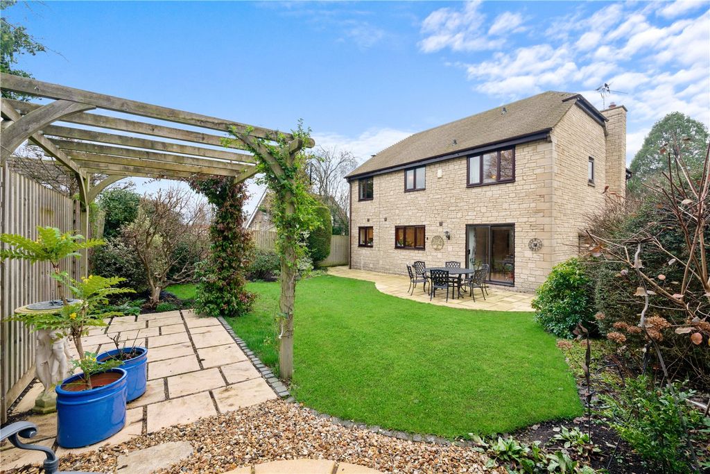 Property photo 2 of 18 Picture No. 05