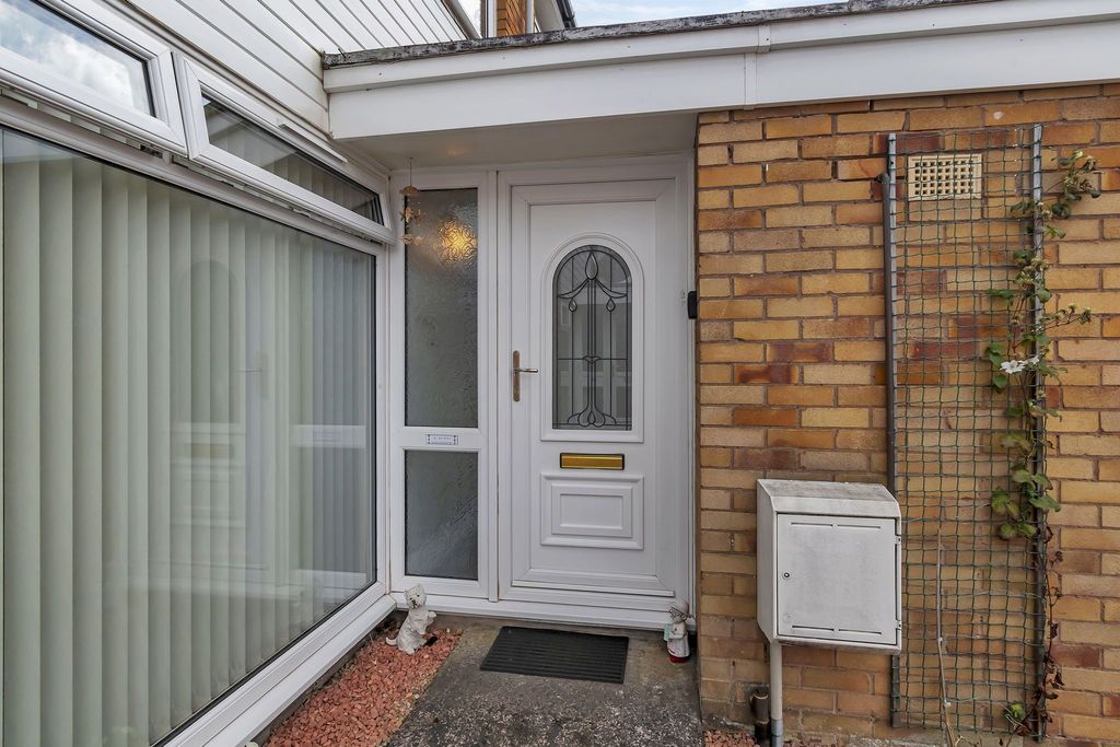 Property photo 2 of 36