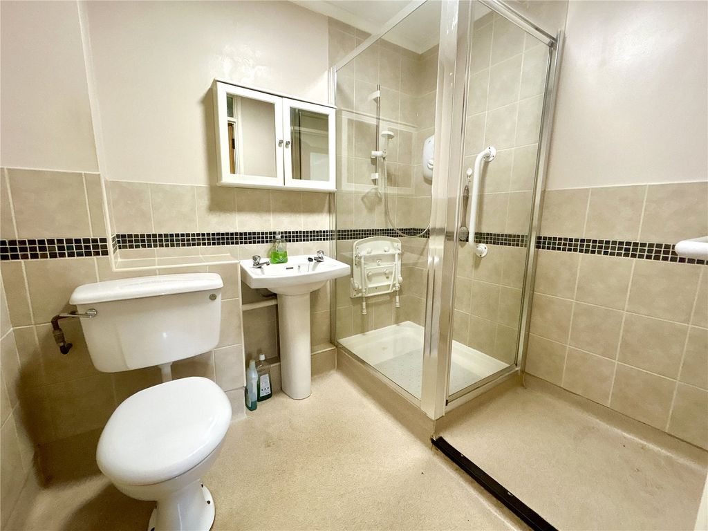 Property photo 3 of 16 Picture No. 12