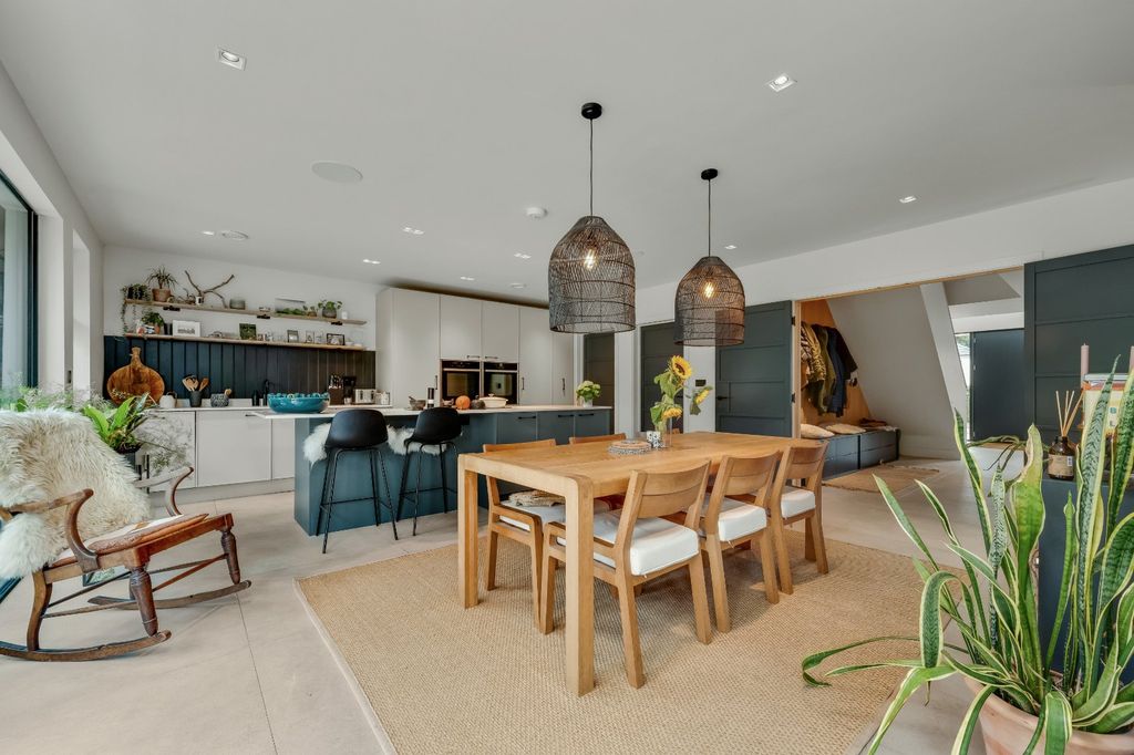 Property photo 3 of 32 Kitchen Dining Room
