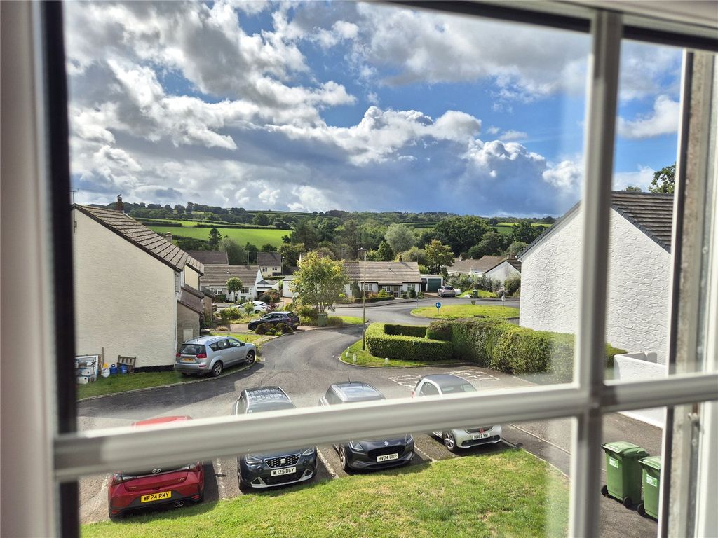 Property photo 2 of 18 Picture No. 14