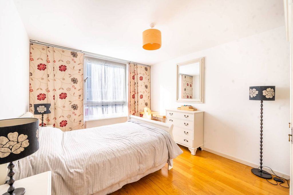 Property photo 1 of 5