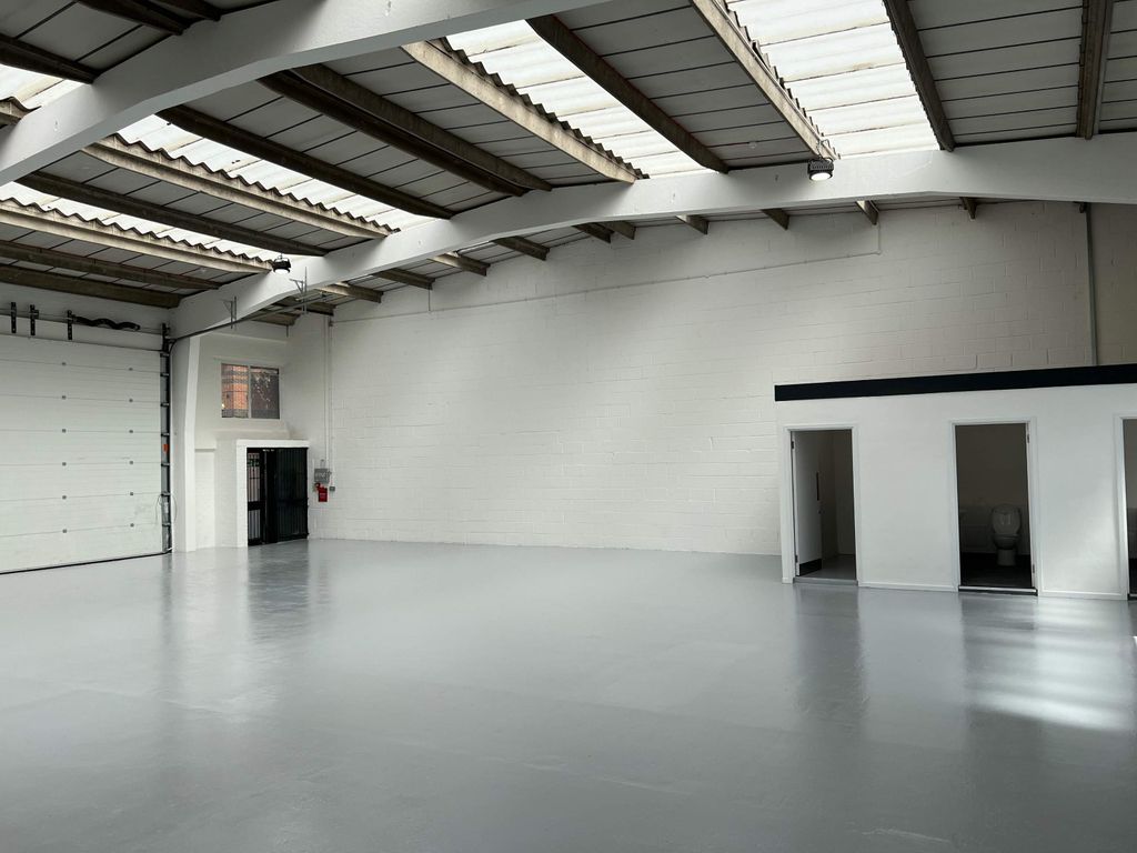 Property photo 3 of 6