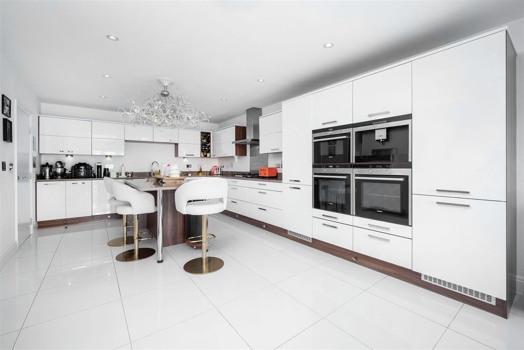 Property photo 3 of 20 P07.Jpg