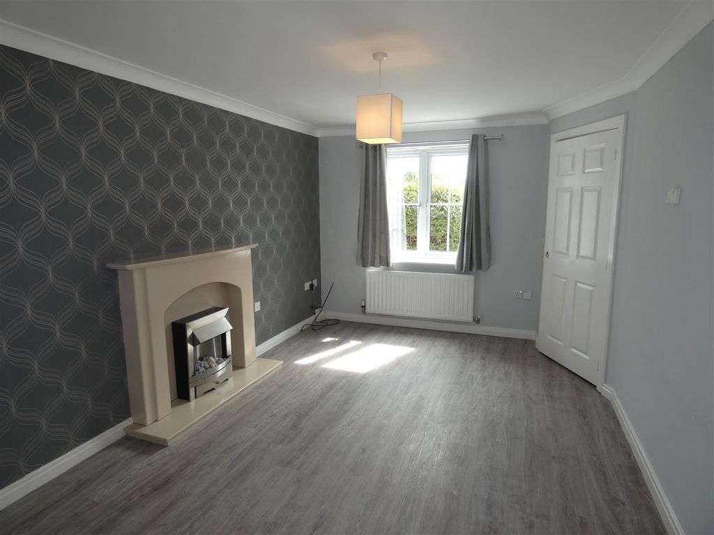 Property photo 2 of 16 P1100914.Jpg