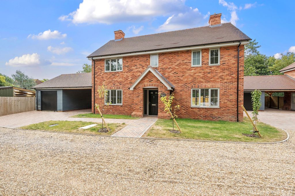 Property photo 2 of 9