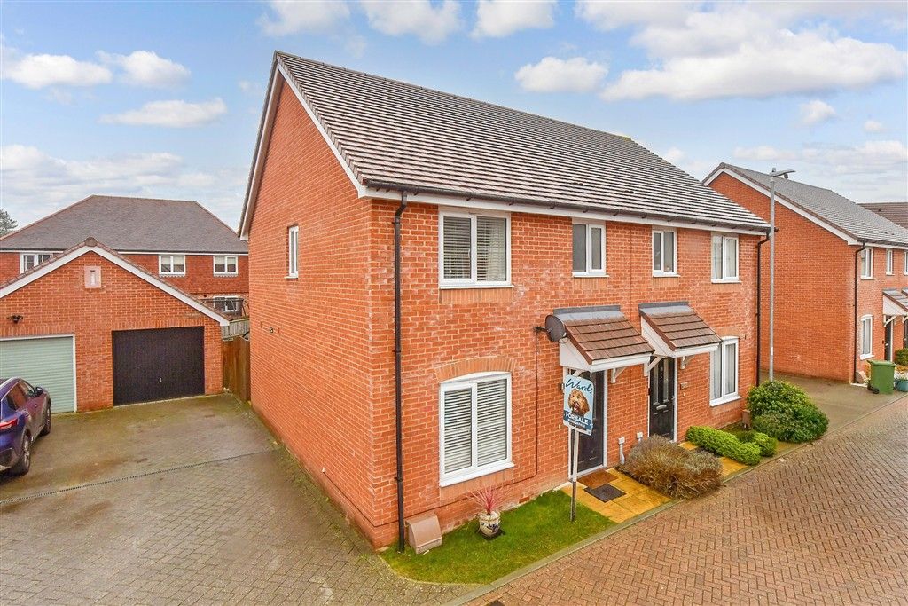 Property photo 1 of 11 External (Web)