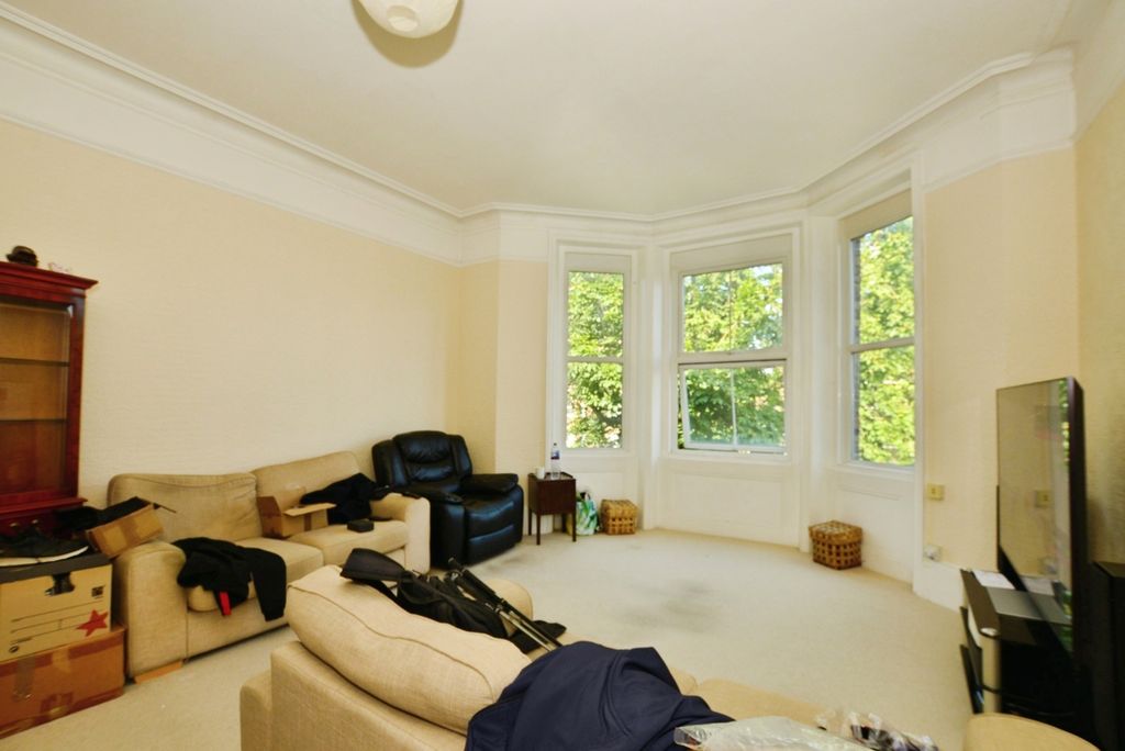 Property photo 2 of 17 Living Room
