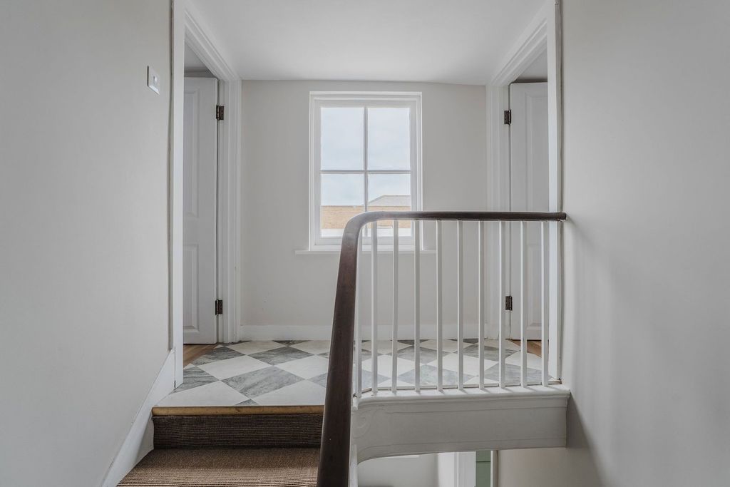 Additional image 37 of 4 bed semi-detached house for saleWest Cliff Road, Ramsgate CT11