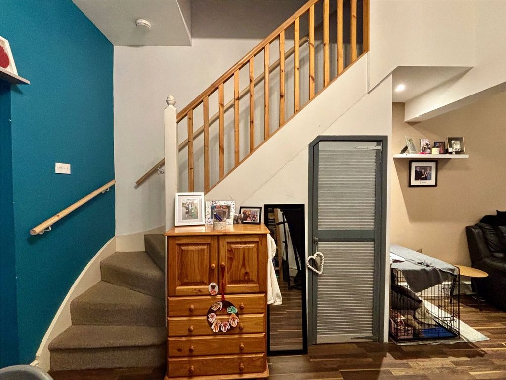 Property photo 3 of 14 Picture No. 06