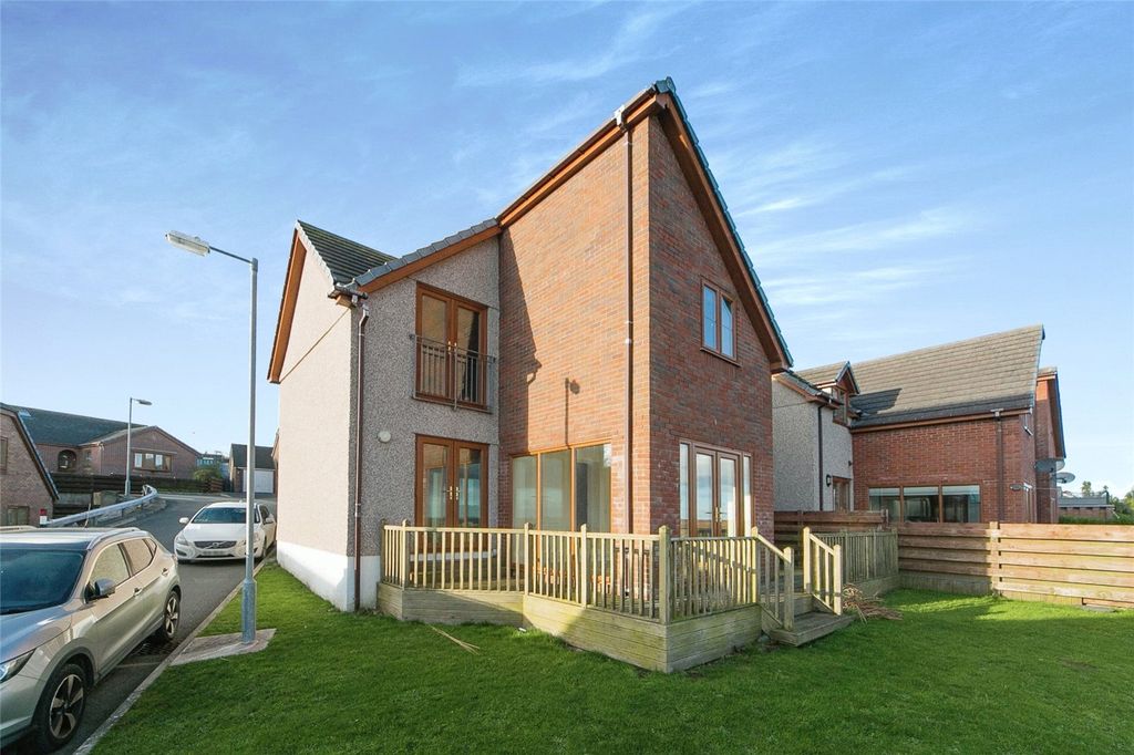 Property photo 3 of 22 Picture No. 30