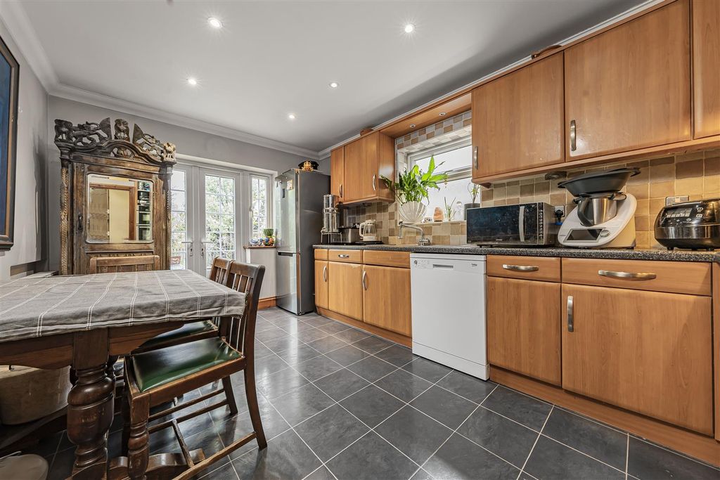 Property photo 3 of 14 Photo Feb 11 2026, 11 41 31 Am.Jpg