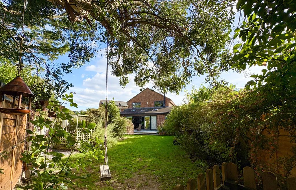 Property photo 1 of 34