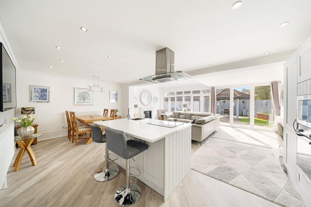 Property photo 2 of 23 Open Plan Kitchen/Living/Dining