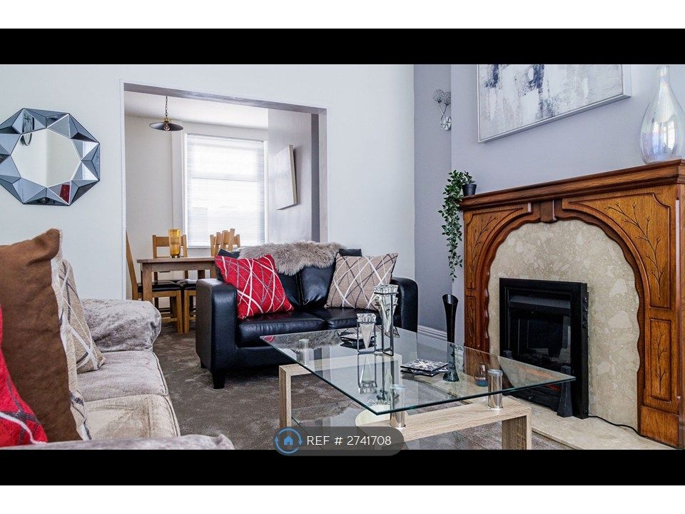 Property photo 3 of 35