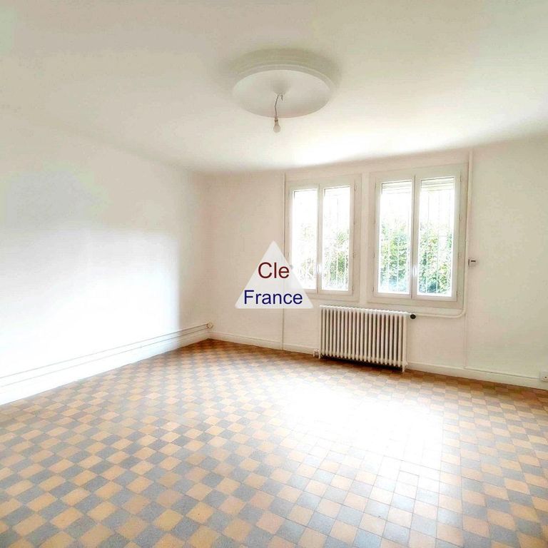 Property photo 3 of 8