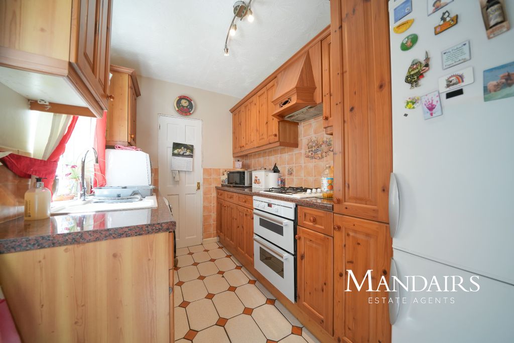 Property photo 3 of 24