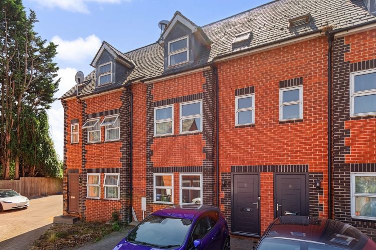 Property photo 1 of 7 336446