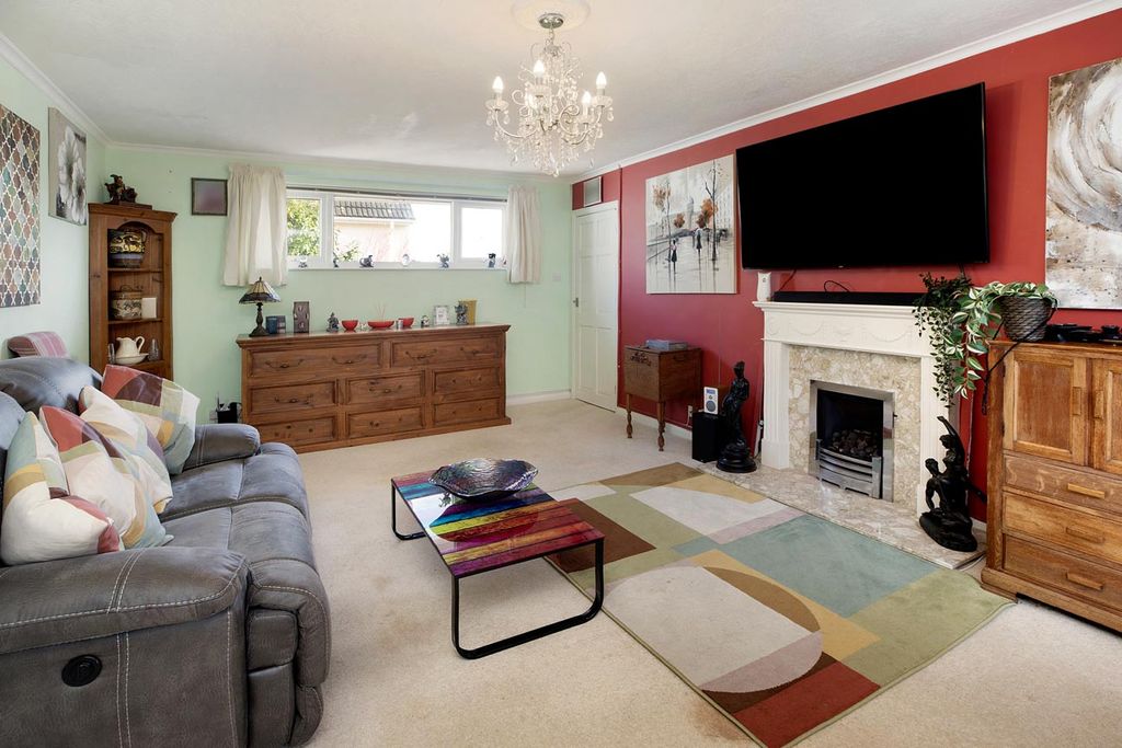 Property photo 3 of 14 Photo 10