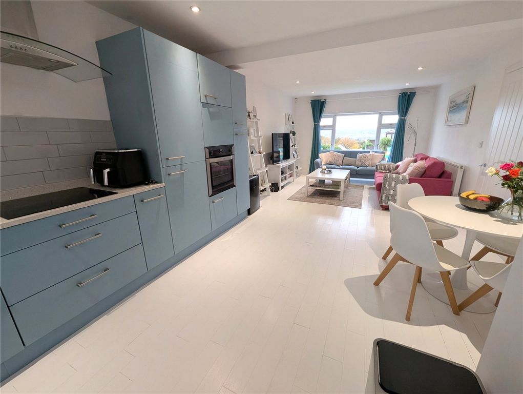 Property photo 3 of 16 Picture No. 08