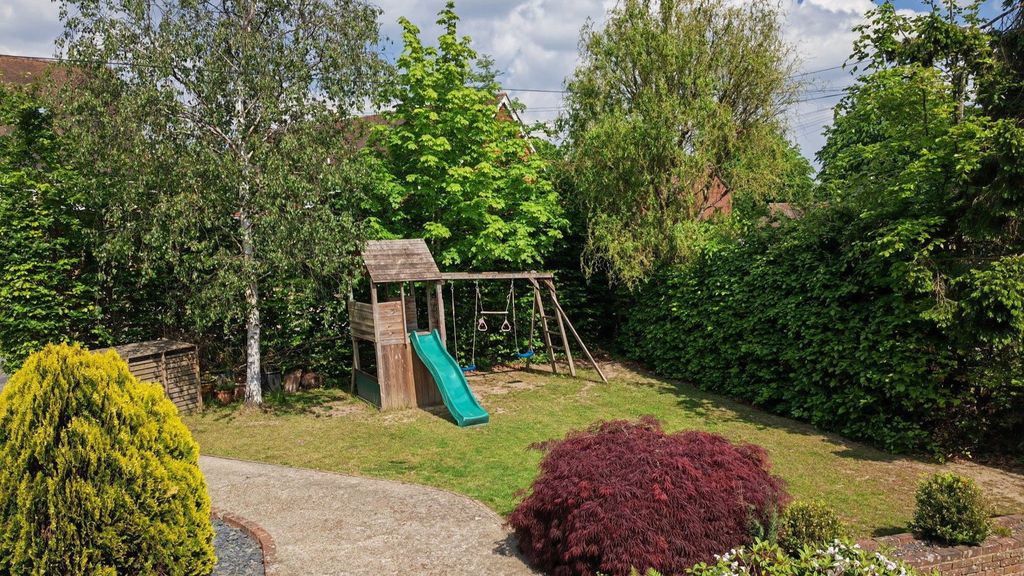 Property photo 2 of 24