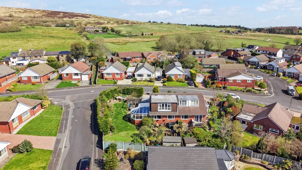 Property photo 2 of 50 Photograph 1