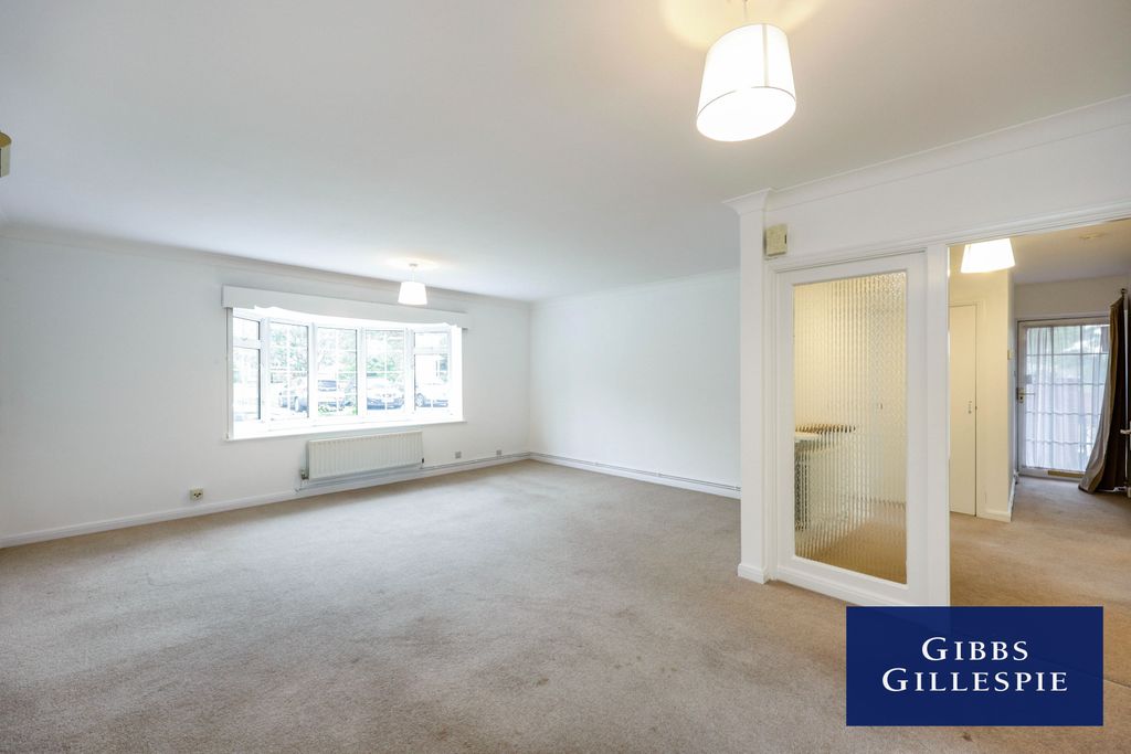 Property photo 3 of 10 3