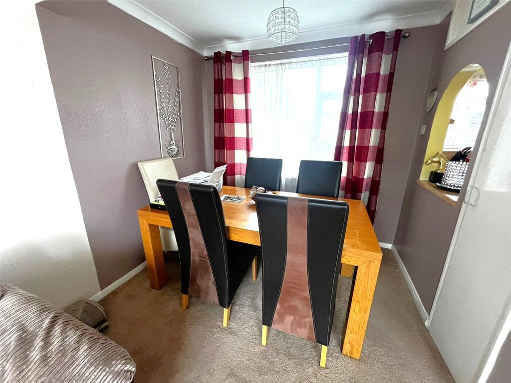Property photo 3 of 10 Picture No. 11